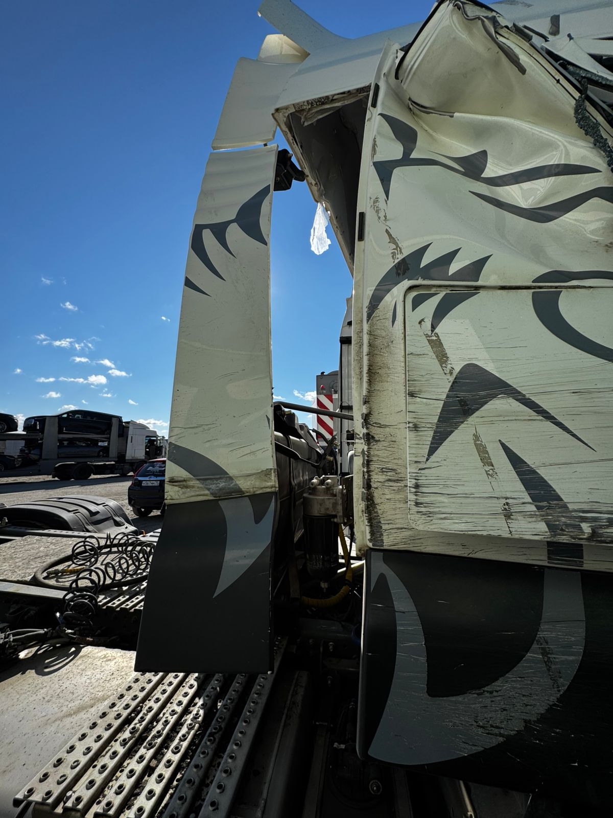 SITRAK C7H 6x4 Седельный тягач 2023 г. - фото 19